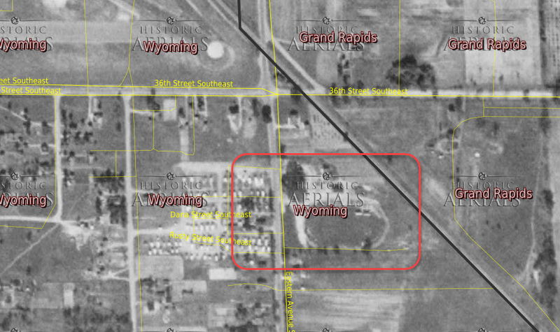 Grand Rapids Motor Speedway (Kamps Speedway) - 1947 Aerial Photo